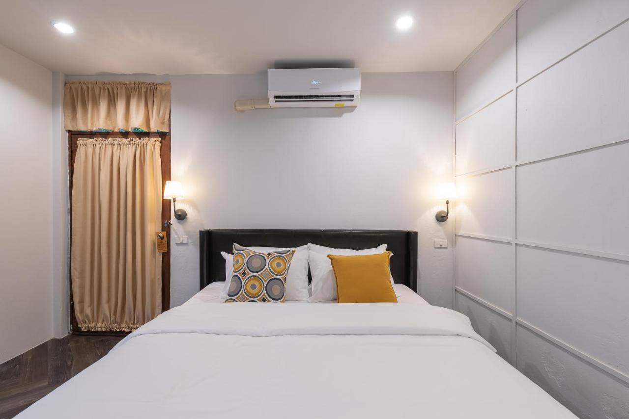 The Mellow Pillow Hotel @ Chiang Mai Gate Exterior photo