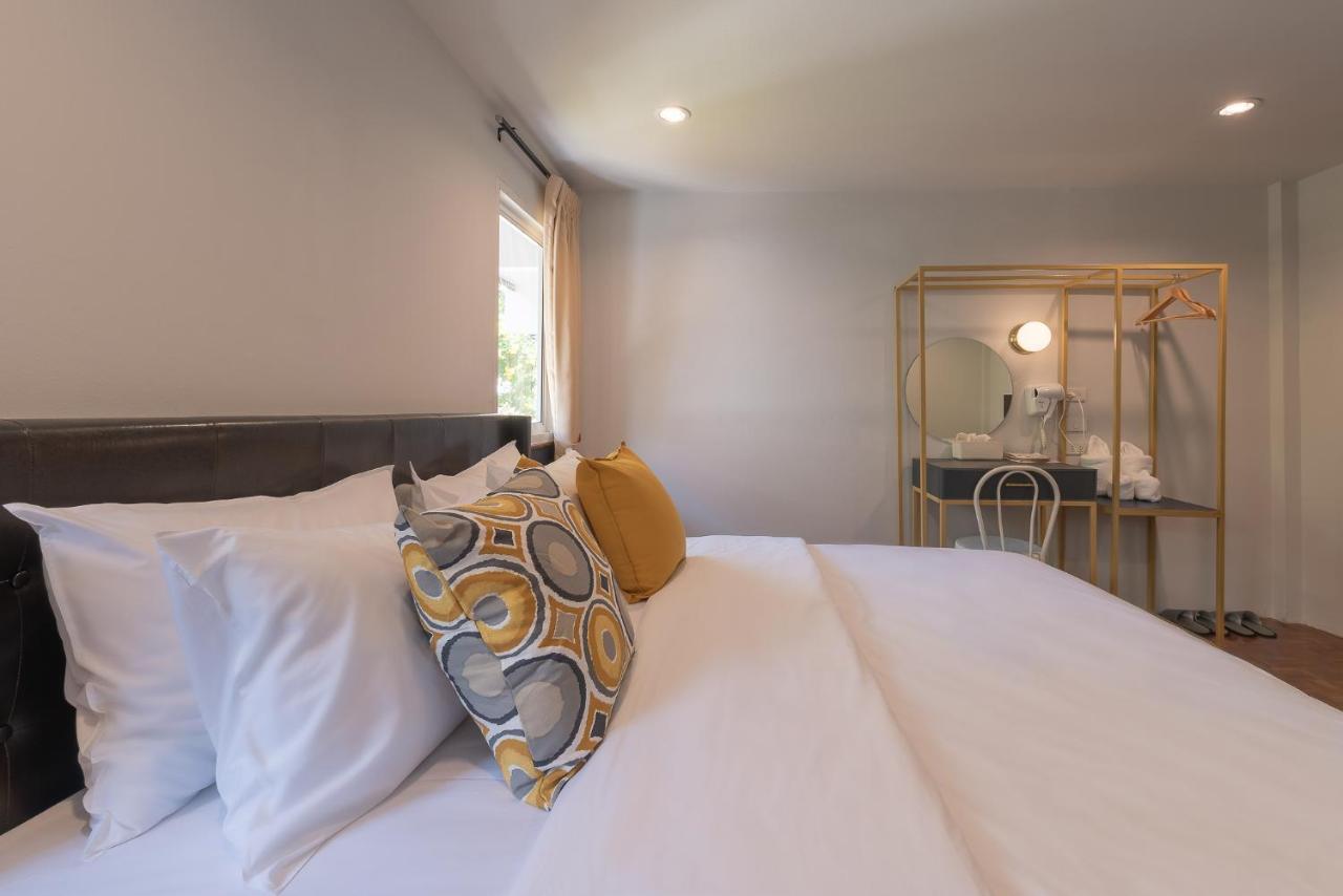 The Mellow Pillow Hotel @ Chiang Mai Gate Exterior photo
