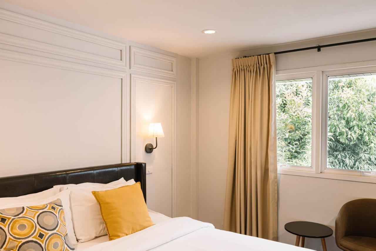 The Mellow Pillow Hotel @ Chiang Mai Gate Exterior photo