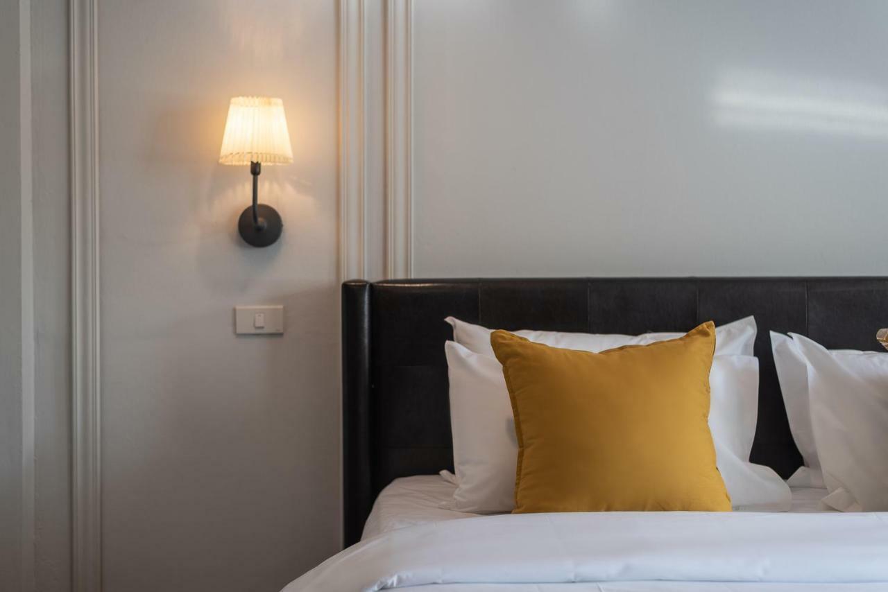 The Mellow Pillow Hotel @ Chiang Mai Gate Exterior photo