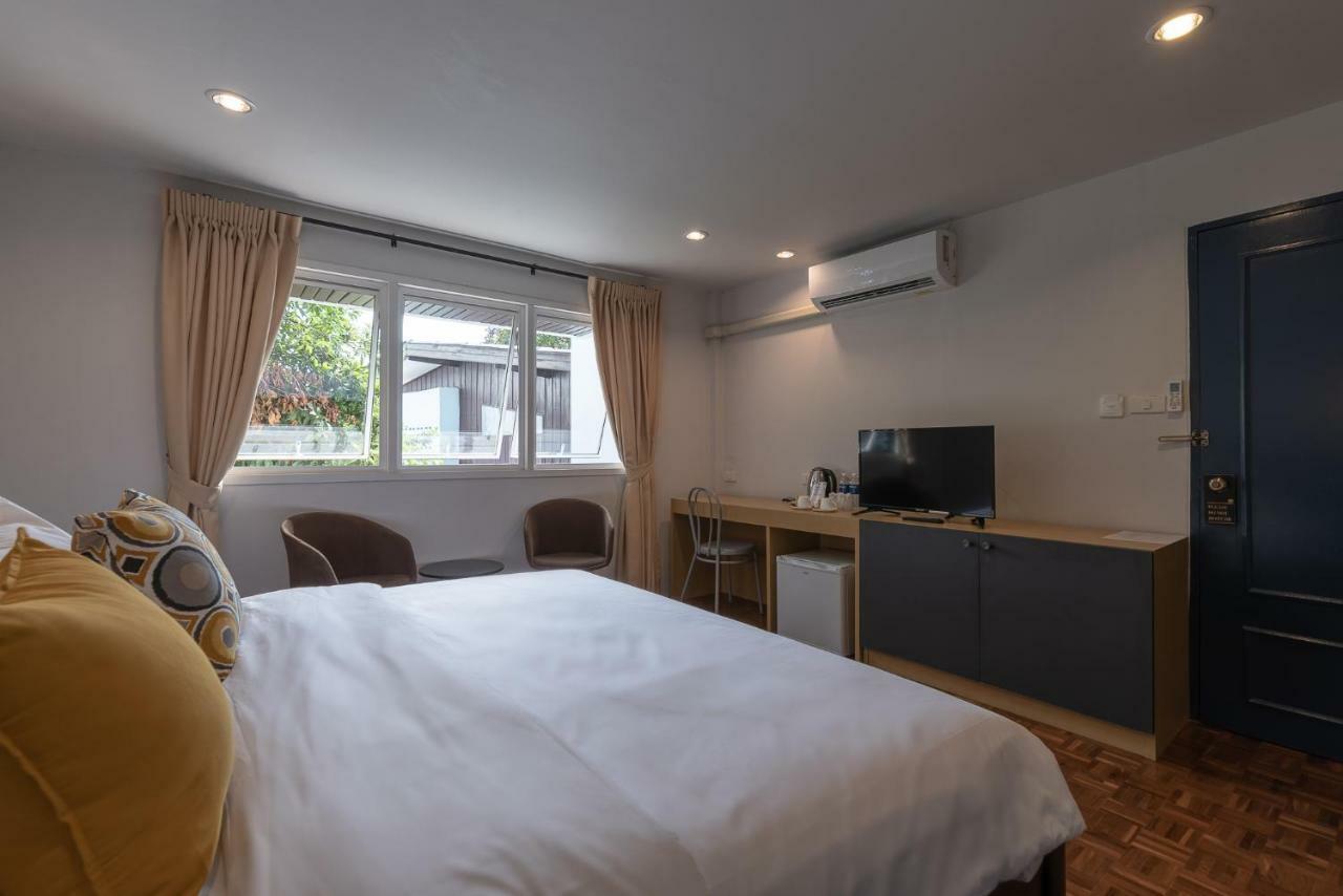The Mellow Pillow Hotel @ Chiang Mai Gate Exterior photo