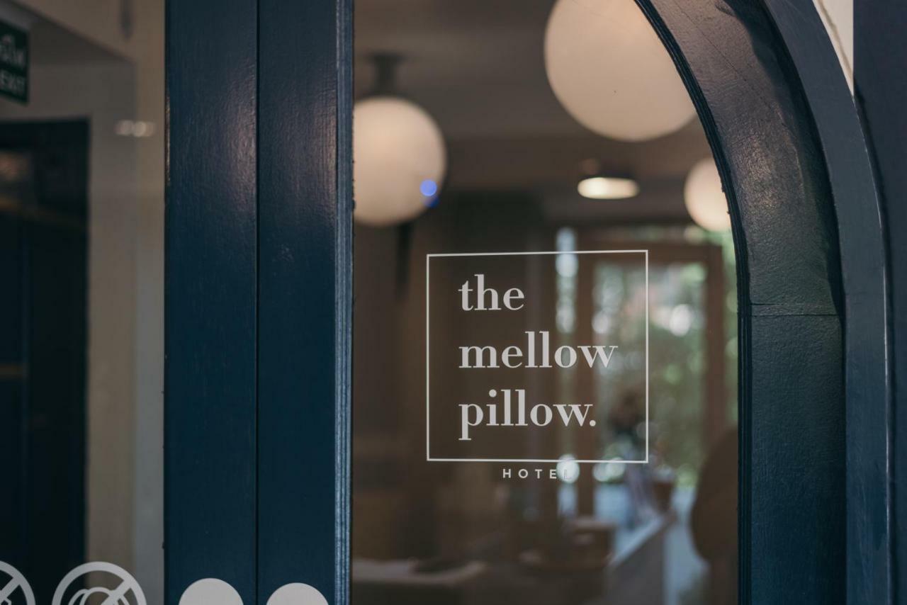 The Mellow Pillow Hotel @ Chiang Mai Gate Exterior photo