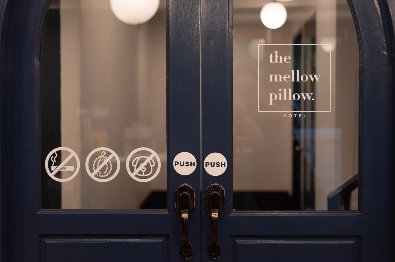 The Mellow Pillow Hotel @ Chiang Mai Gate Exterior photo